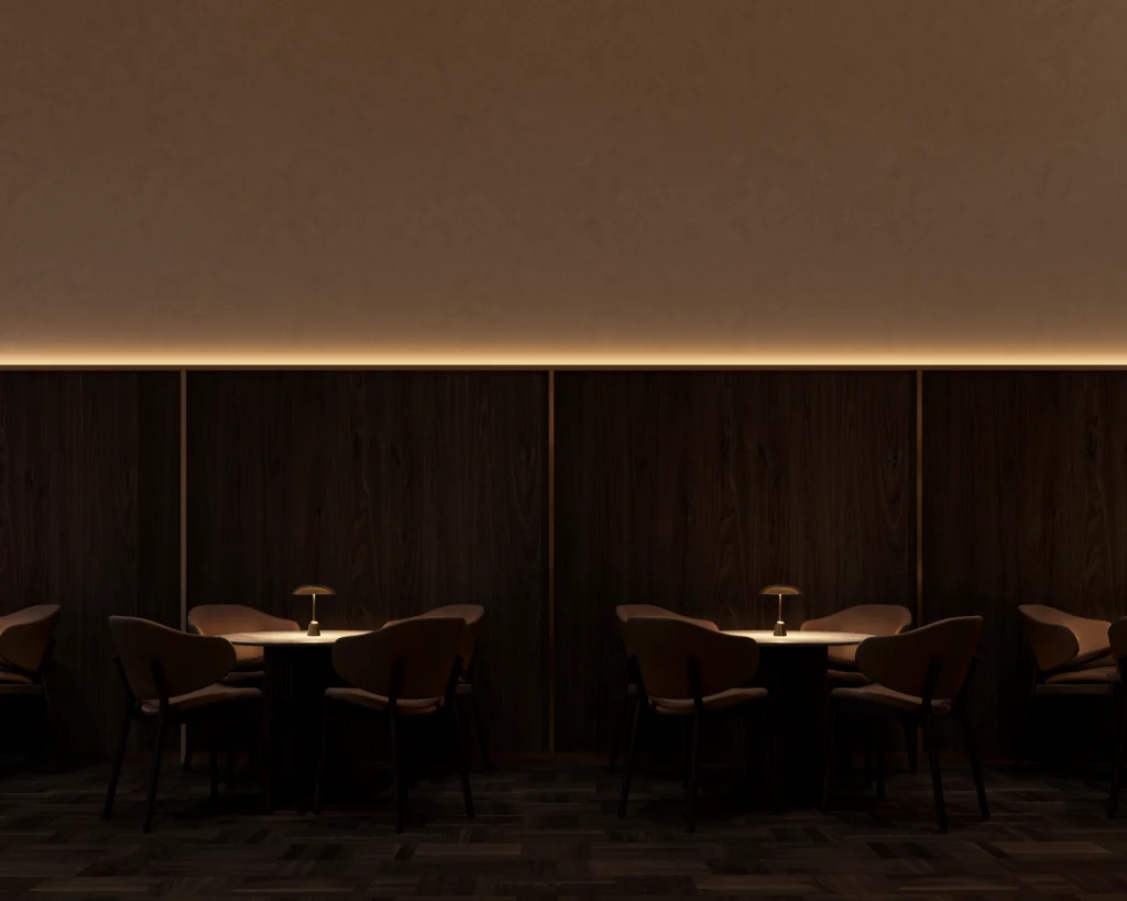ภายในร้าน RaBumBar & Restaurant แสงอบอุ่น บรรยากาศสงบ เหมาะช่วงกลางคืน